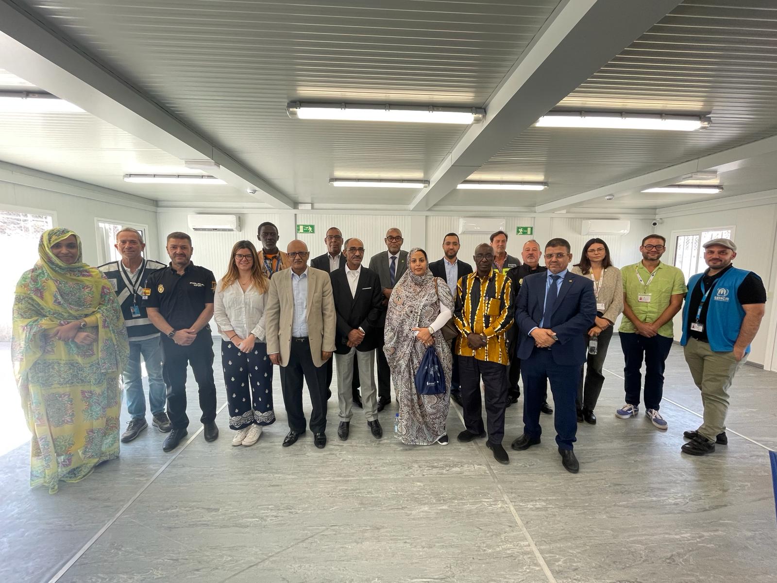 Una delegación mauritana visita el Centro de Atención Temporal de Extranjeros de Canarias